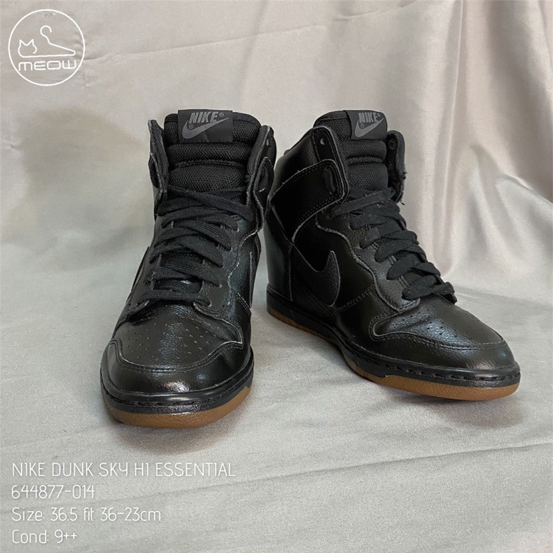 giày real 2hand [NIKE DUNK SKY HI ESSENTIAL size 36]