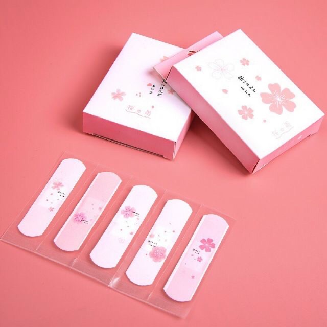 Hộp 20 miếng dán urgo hoạt hình xinh xắn