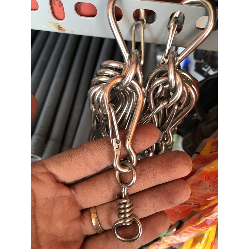 móc khóa chữ D dài 8P