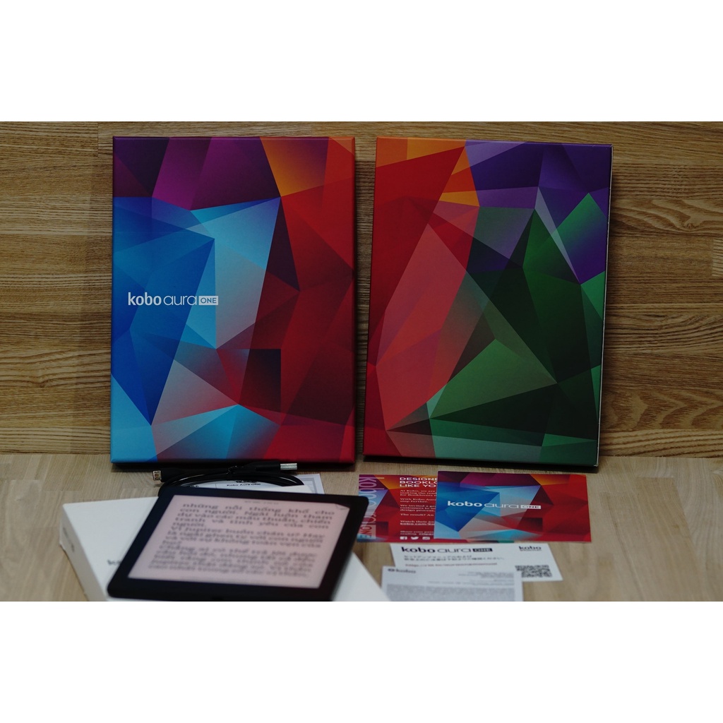 Máy đọc sách Kobo Aura One 7.8 inch đã qua sử dụng đẹp như mới