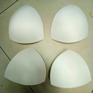 MÚT XỐP NÂNG NGỰC LOẠI XỊN ( Mút Tam Giác )