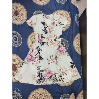Váy hoa tiêu chuẩn