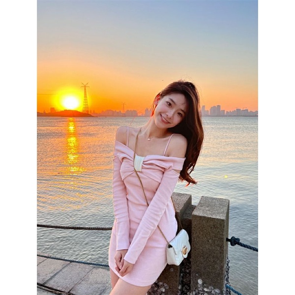 Đầm ôm body 2 dây trễ vai dài tay phong cách Seoul Hàn Quốc đáng yêu, sang trọng, thanh lịch 2021