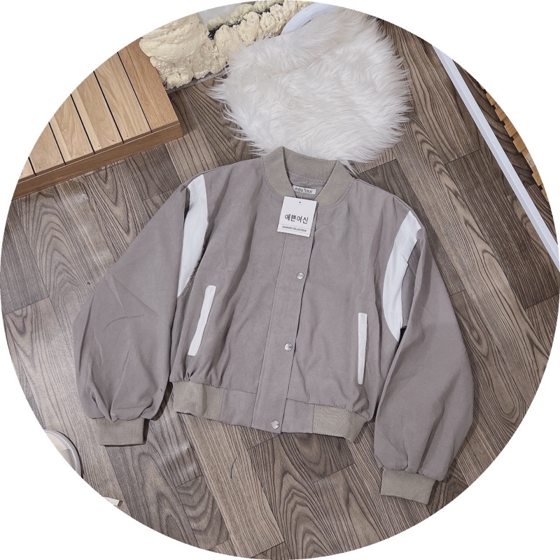 Áo khoác da lộn hai lớp lót dù phối màu nút bấm