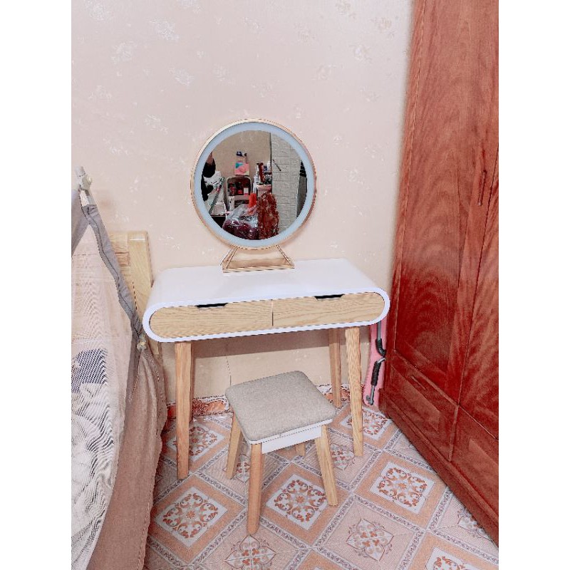 GHẾ BÀN TRANG ĐIỂM BẮC ÂU