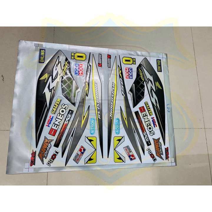 ( Quí khách vui lòng mang ra tiệm cho thợ dán ) Tem sonic 150 RS CANDY cao cấp