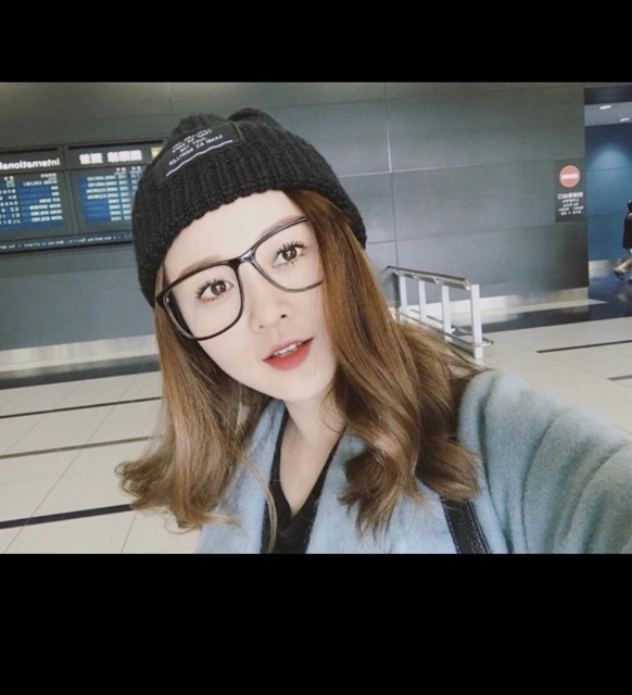 Gọng kính giả cận hotteen bầu lớn nhận làm kính có độ sẵn