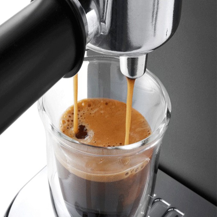 Sản Phẩm Máy pha cà phê chuyên dụng, thương hiệu cao cấp Delonghi - EC685.M. Bảo hành 12 tháng (Công suất 1300W) .