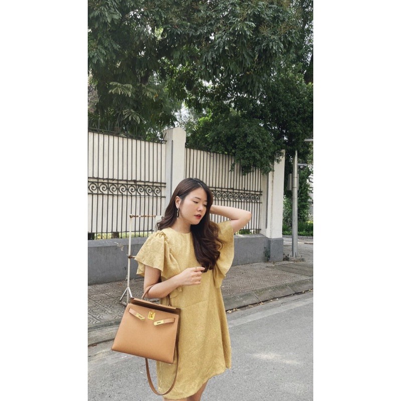 Đầm suông đũi tay bèo
