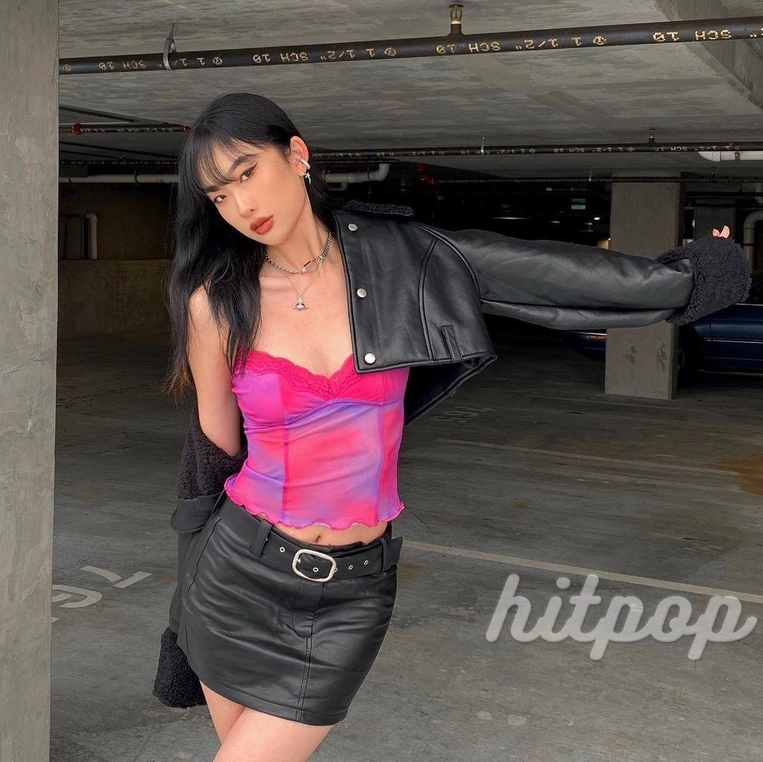 Áo cổ chữ V hai dây quyến rũ cho nữ | BigBuy360 - bigbuy360.vn