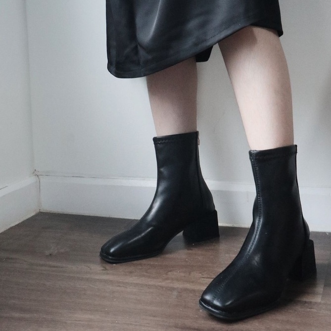 25 STUDIO Giày boots nữ cổ thấp mũi vuông khóa kéo sau gót vuông Square Boots