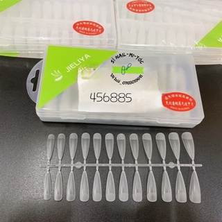 móng úp form nhọn đủ mẫu