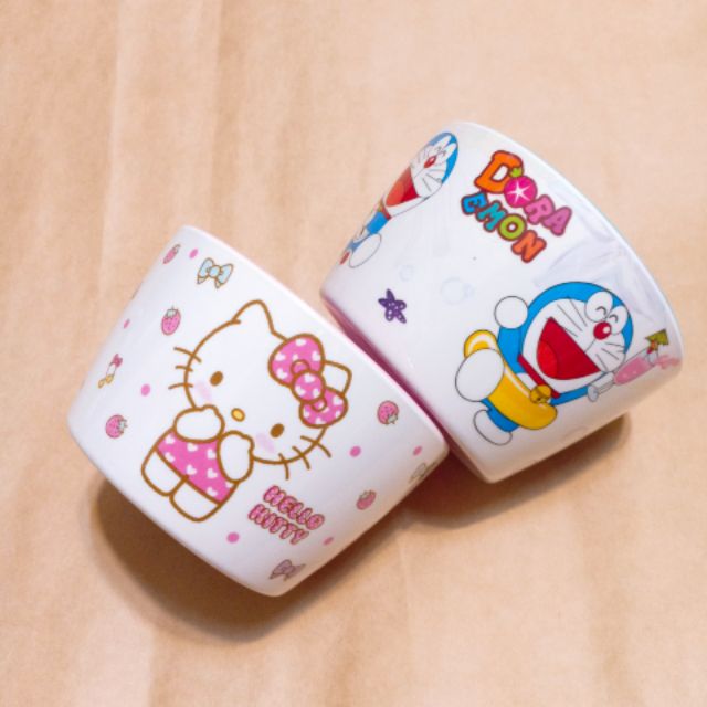 Chén nhựa Kitty Doraemon Doremon