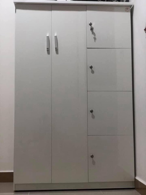 Tủ nhựa đài loan 3 cánh thẳng 1m26*1m85*48 (ko có hộc) | BigBuy360 - bigbuy360.vn