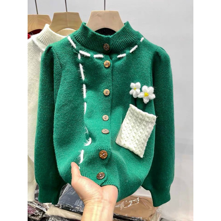 Áo len dài tay , khuy cài. Hàng QC