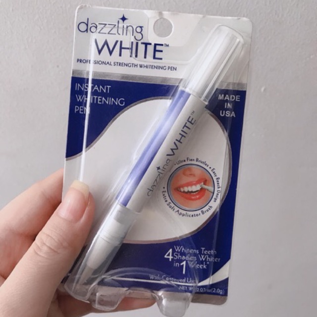 Bút tẩy trắng răng Dazzling White