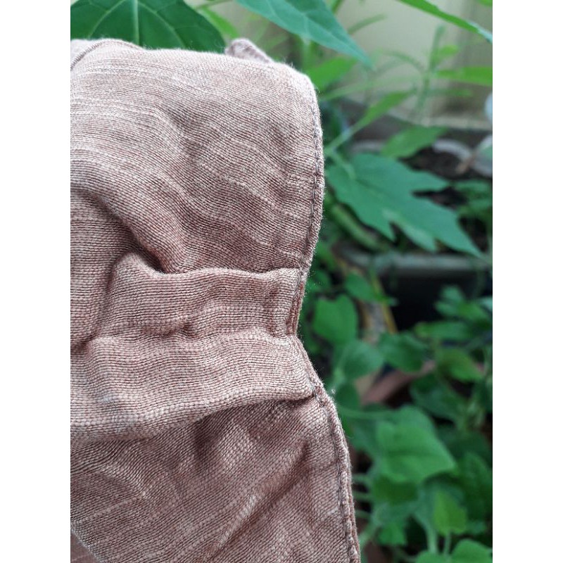 Bộ 2 Khẩu trang Hương Rừng VIETHERB màu ngẫu nhiên (tặng kèm 5ml tinh dầu Chùa dù) | BigBuy360 - bigbuy360.vn