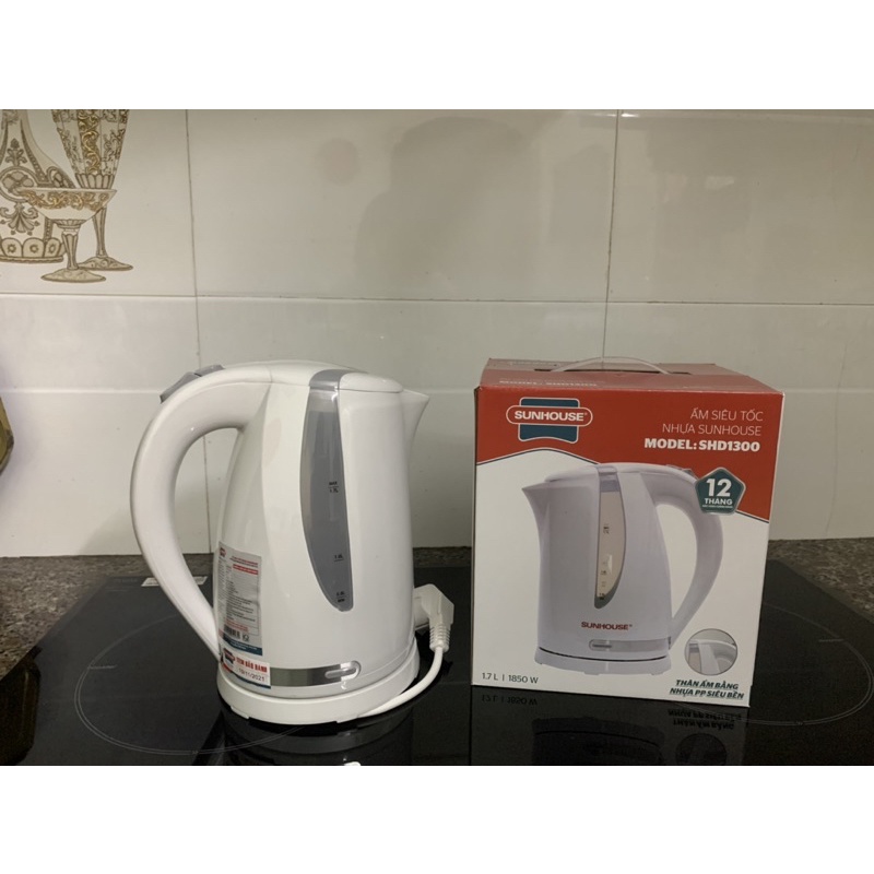 ẤM SIÊU TỐC NHỰA SUNHOUSE SHD1300 TRẮNG