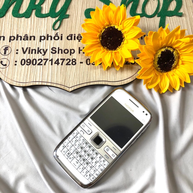 Điện Thoại Nokia E72 Hàng Chính Hãng Nguyên Zin có pin và sạc - Bảo Hành 12 Tháng