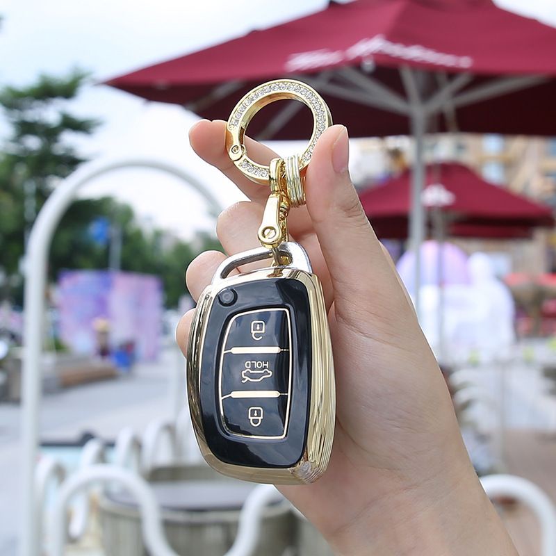 Bao khóa TPU đen viền vàng cho xe Hyundai i10 Elantra Tucson - Chìa thông minh