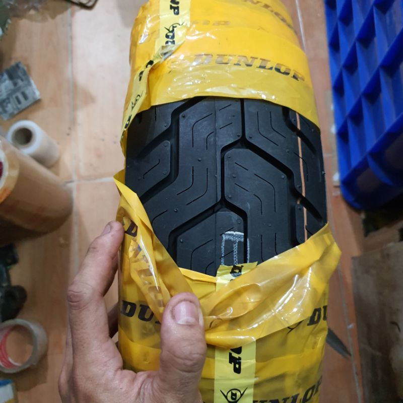 Vỏ lốp Dunlop 130/90/16 , 100/90/18 xe suzuki GZ125, GZ150, GZ150A, CB250