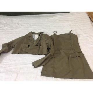 Set áo khoác ngắn + váy 2 dây