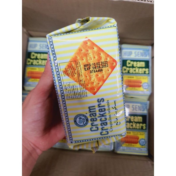 Bánh Ăn Kiêng Lúa Lạc Hup Seng Cream Crackers (Gói 125g)