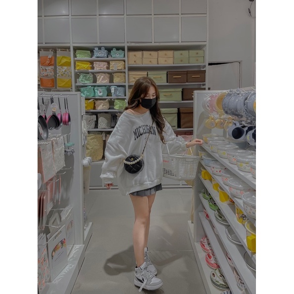 Áo nỉ bông cổ tròn chữ | BigBuy360 - bigbuy360.vn