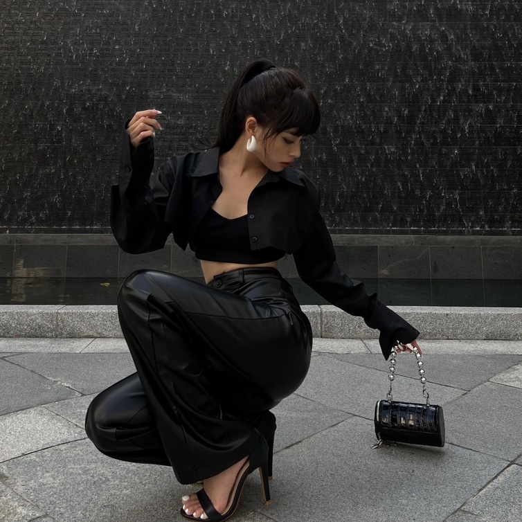 Áo sơ mi croptop tay dài màu Đen - Emily shirt - DEPASS