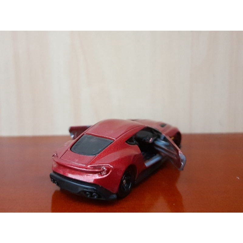 Xe mô hình Tomica Aston Martin Vanquish Zagato - Có hộp không seal