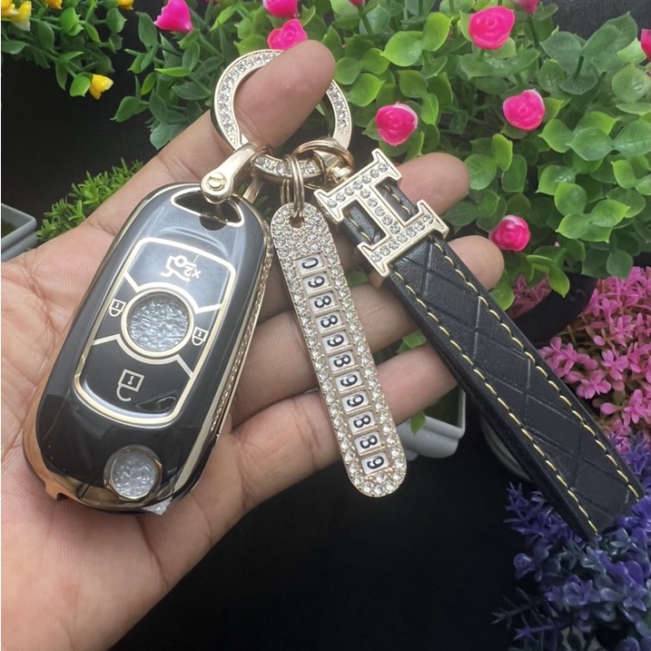 Ốp chìa khóa TPU đen vàng xe ô tô Vinfat Fadill phiên bản chìa gập