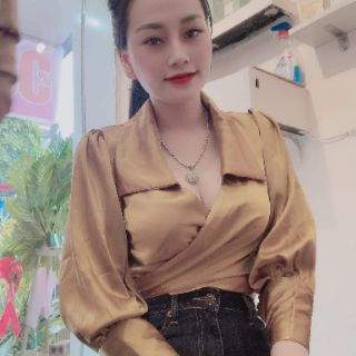 Áo crop top đắp chéo kiểu sơ mi thắt nơ lưng