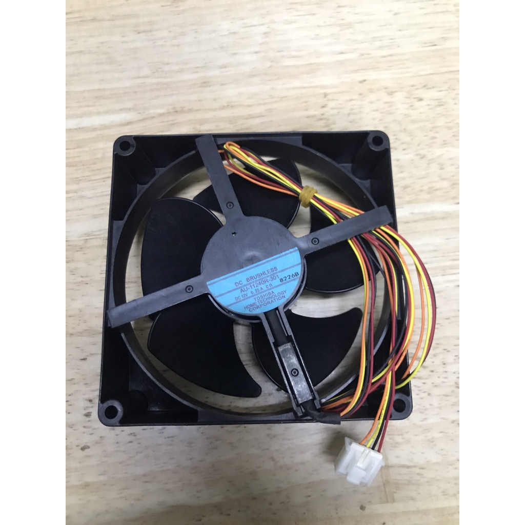 QUẠT TỦ LẠNH TOSHIBA DC : 12V, 0.25A, 4 DÂY 11x11CM PHƯỚC MÃI