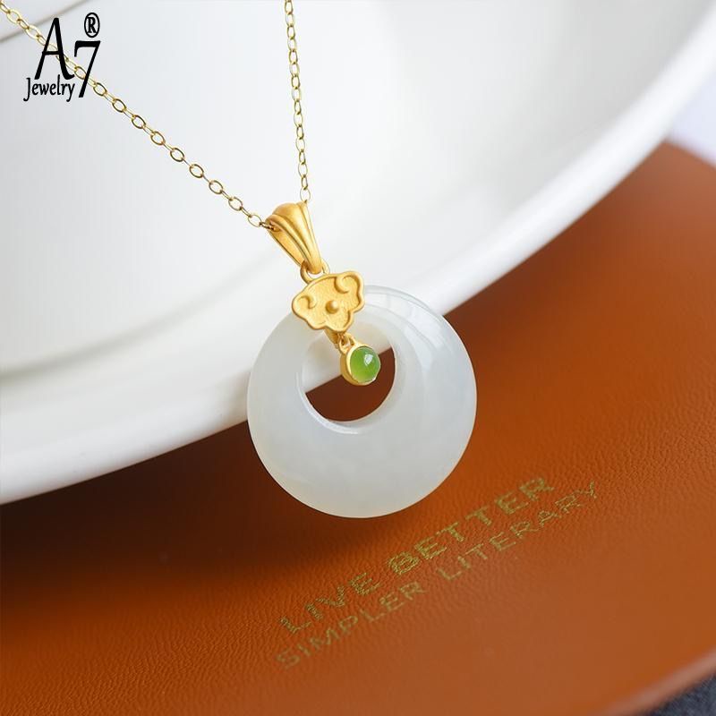 Vòng cổ Bạc Mặt Ngọc Bích A7 Làm Quà Tặng Cho Mẹ