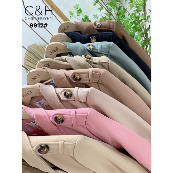 Áo măng tô kaki dáng dài