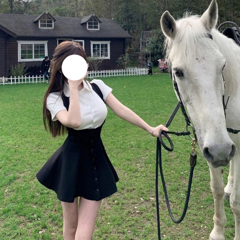 Set Áo Sơ Mi Polo Ngắn Tay Và Đầm Yếm Nhỏ Thời Trang Mùa Hè 2022 Mới Cho Nữ