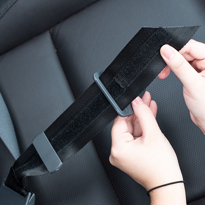 1 Khóa Dây An Toàn Trên Xe Hơi Cho Bé