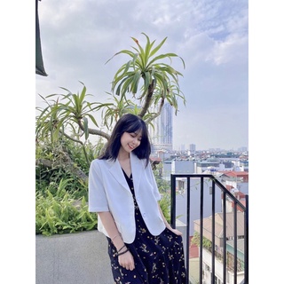 Áo Blazer dáng lửng cộc tay màu Trắng T001