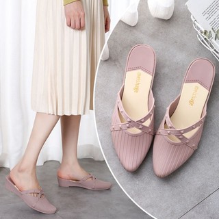 Dép đế xuồng phối quai chéo sành điệu cho nữ