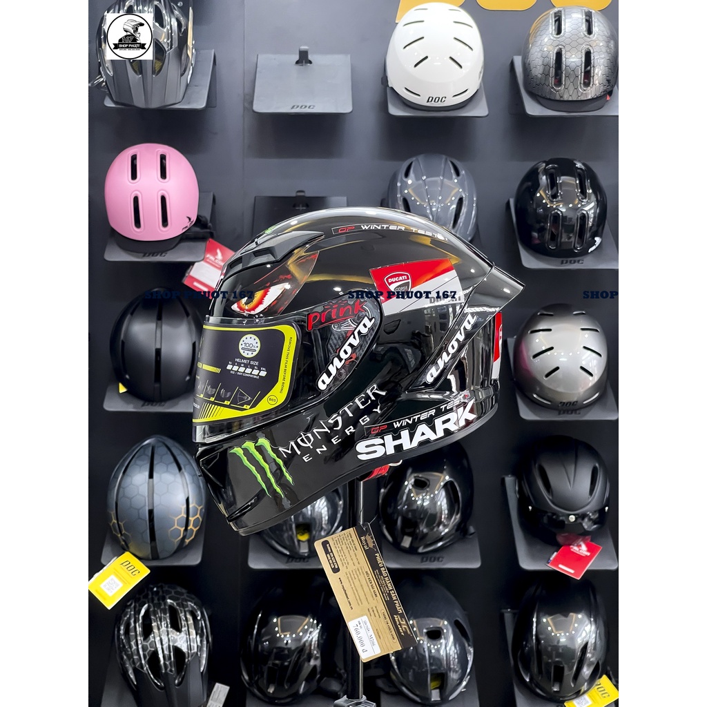 Mũ nón bảo hiểm Fullface Royal M266 2 kính đen bóng lên tem SHARK DUCATI chính hãng