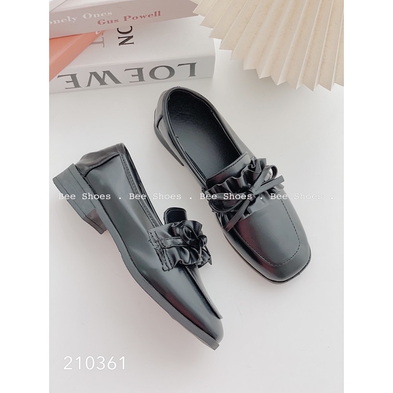 BEESHOES - GIÀY BÚP BÊ NỮ MŨI VUÔNG NƠ - GIÀY BÚP BÊ NỮ BÈO NƠ MŨI VUÔNG ĐẾ VUÔNG CAO 2 PHÂN SẴN MÀU ĐEN 210361