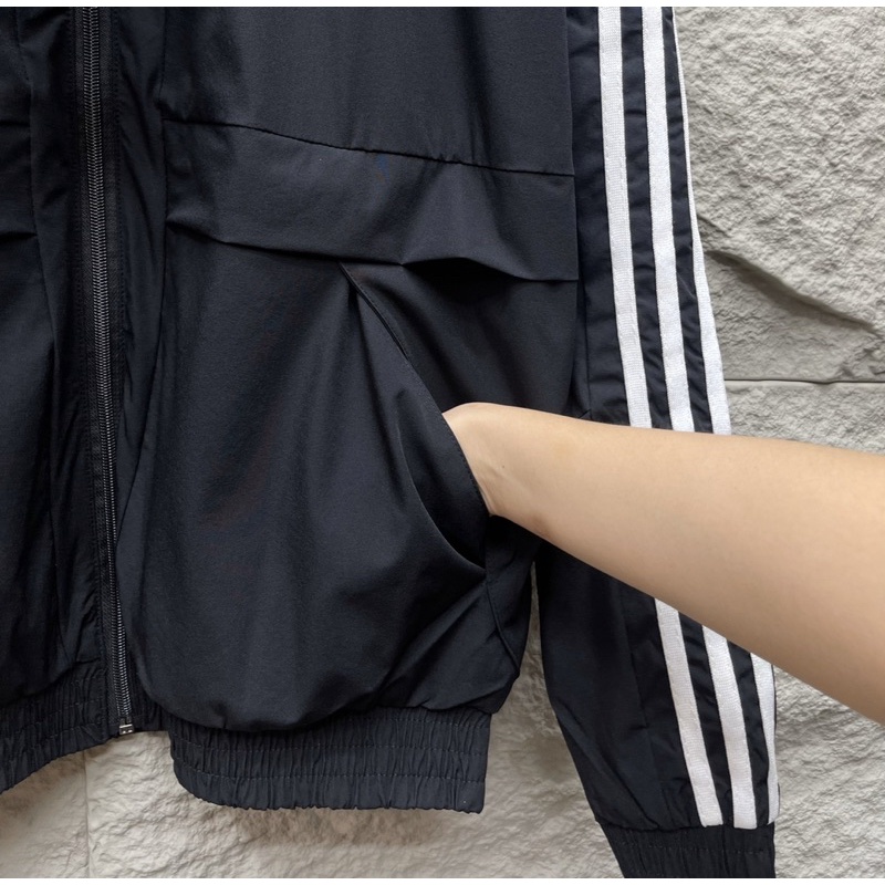 Áo gió bomber thể thao Adidas