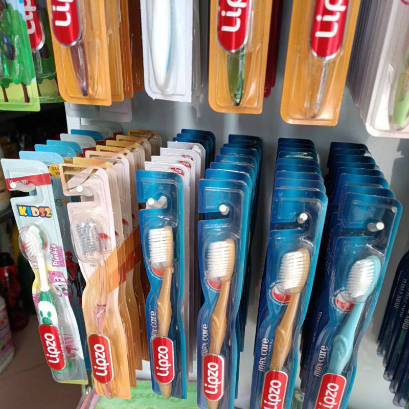 Bàn chải đánh răng lipzo mua 2 tặng 1