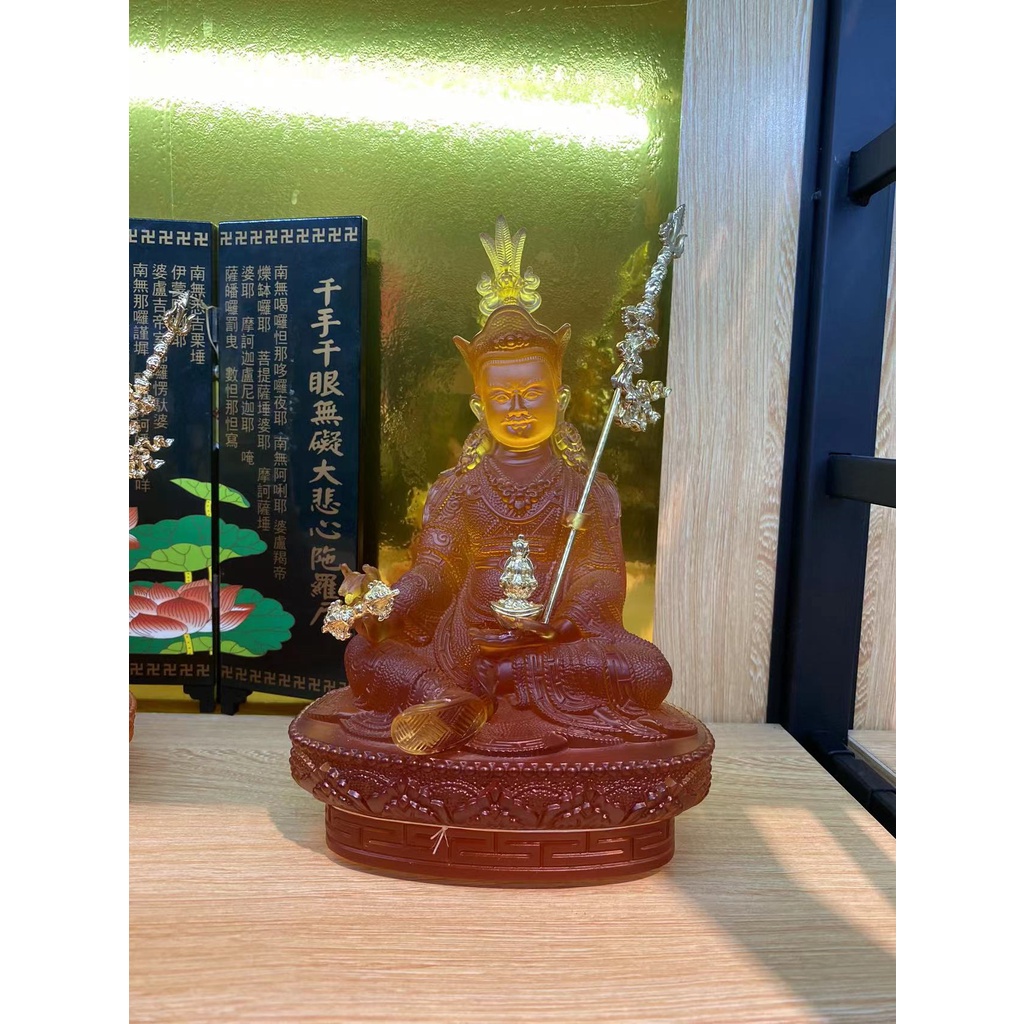 [PHÁP BẢO MINH CHÂU] Tượng Liên Hoa Sanh lưu ly