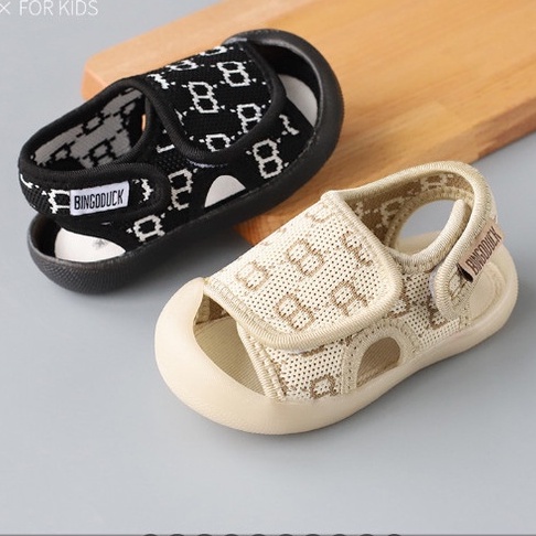 Sandal bé trai, Bé gái cho bé từ 0 đên 3 tuổi chống trơn, chống vấp _ Quảng châu Full hộp