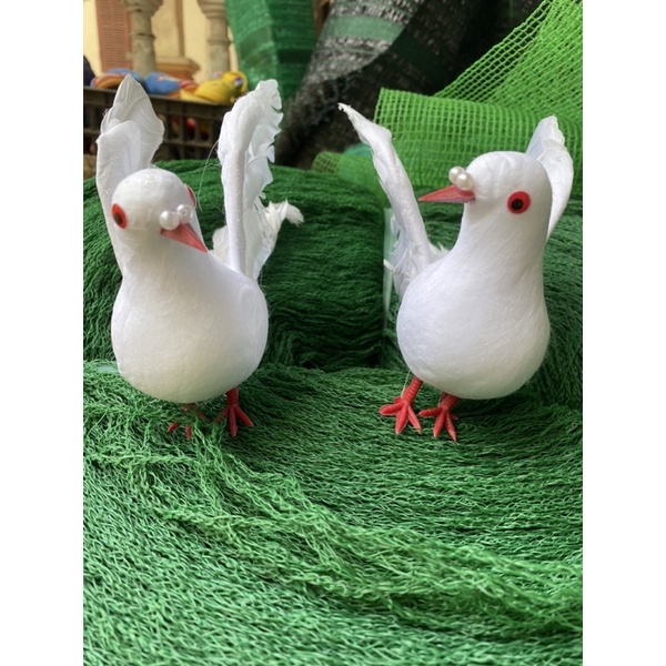 2 Chim bồ câu nhân tạo bằng xốp dùng để trang trí