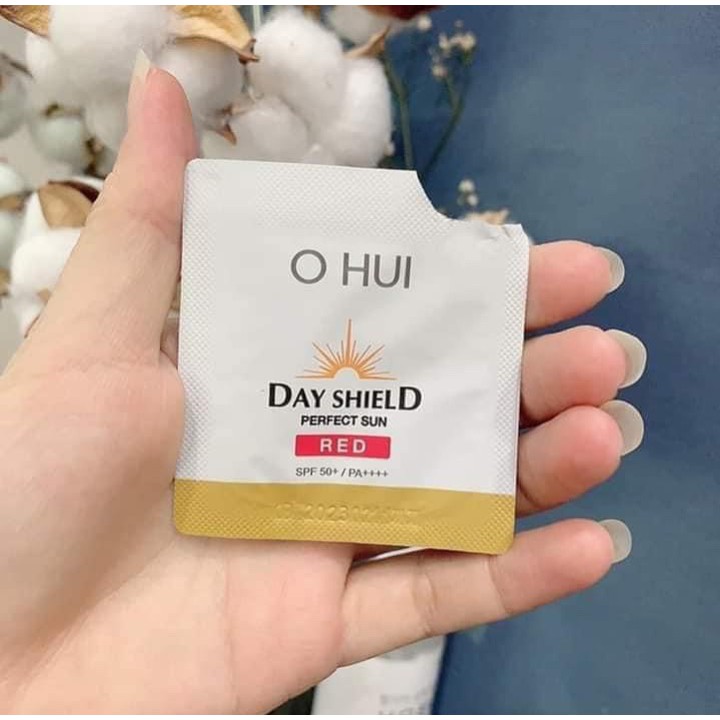 Gói kem chống nắng OHUI Day Shield Perfect Sun Black 1ml | BigBuy360 - bigbuy360.vn