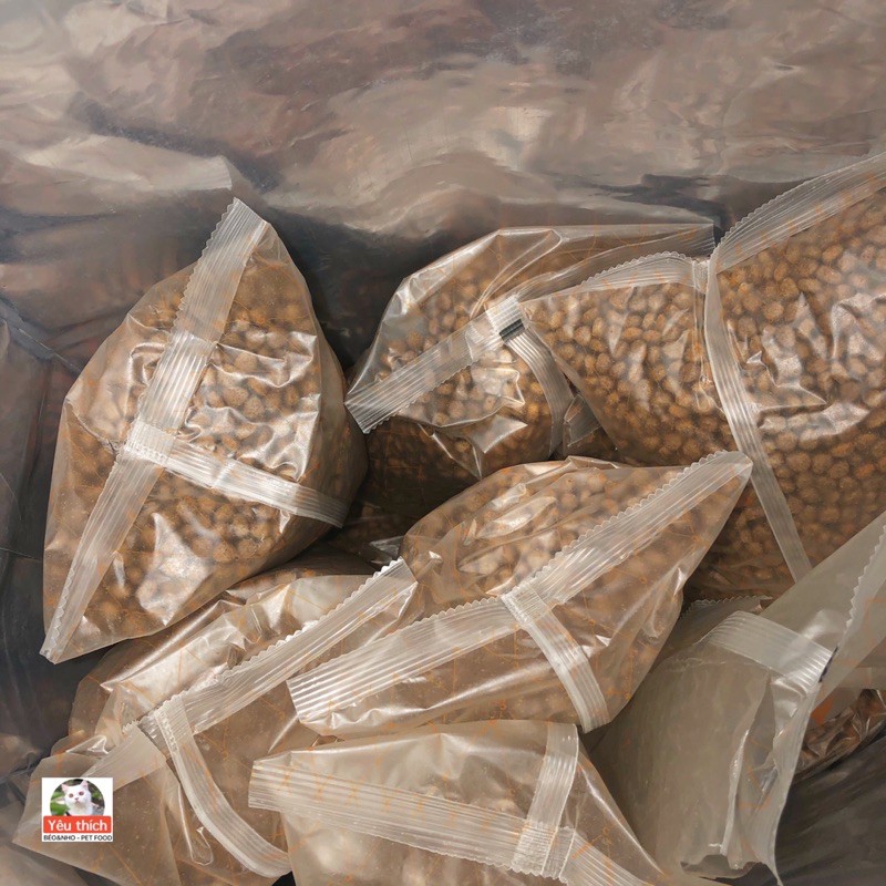 Thức ăn hữu cơ Natural Core cho mèo mọi lứa tuổi vị thịt gà và cá hồi-1kg