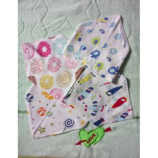 Yếm carter tam giác