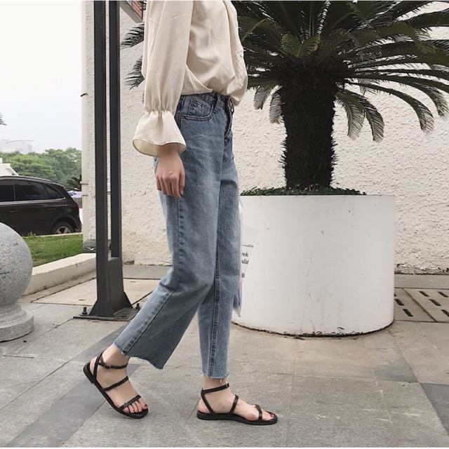 Giày sandal quai mảnh